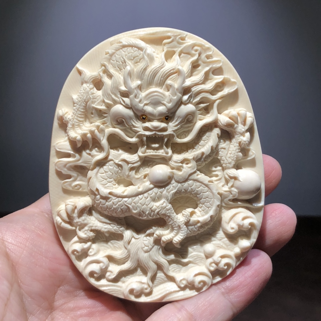 【騰空牌】精選猛犸滿紋冰料手工精雕，祥龍霸氣傳神，靈性十足！